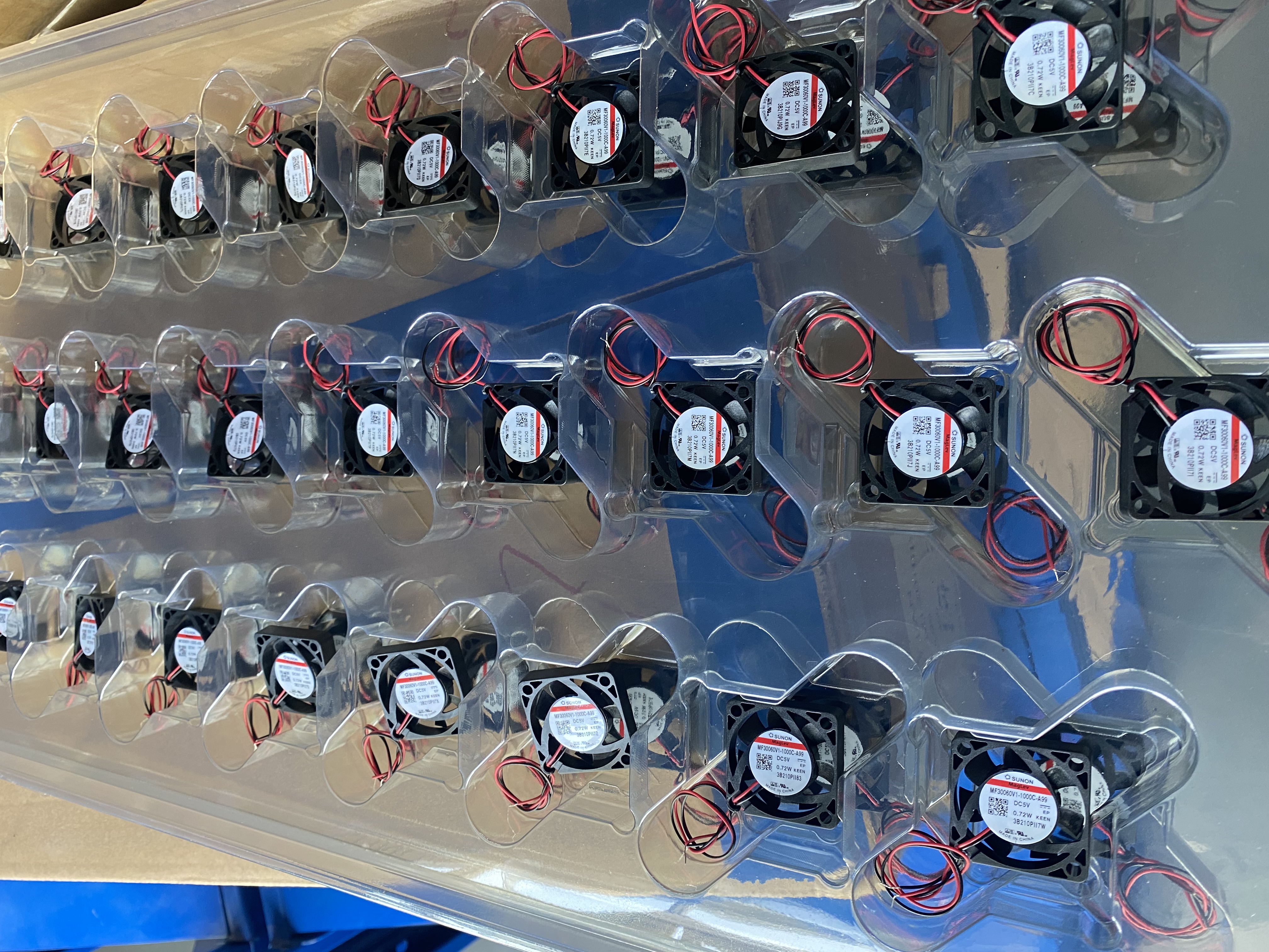 DC轴流30&times;30&times;6毫米-武汉明纬电源授权代理商，建准SUNON授权代理商，武汉建准SUNON代理，建准代理，MW明纬代理，明纬电源代理商,武汉明纬代理，武汉LEM代理，LEM代理商，武汉建准授权代理商，武汉建准代理，SUNO